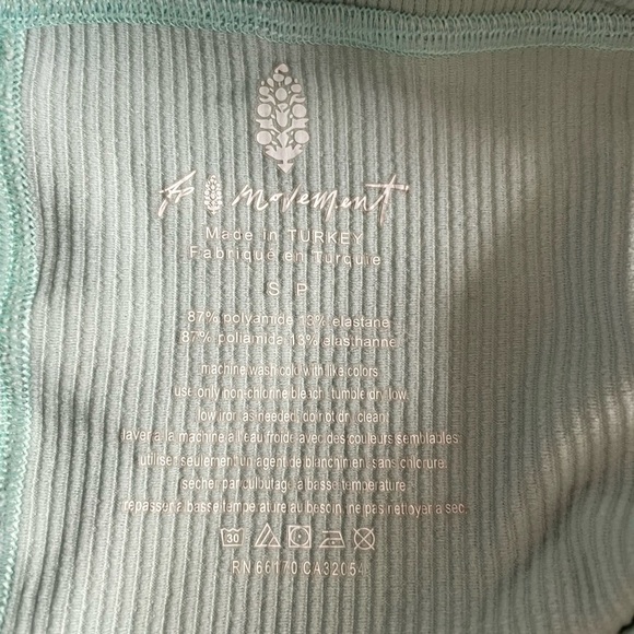 Free People Movement Free Throw Short in Turquoise Mint. Size Small - Picture 6 of 6